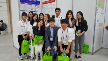 2016년 한국미생물생명공학회(KMB) 국제학술대회 및 심포지움 참가